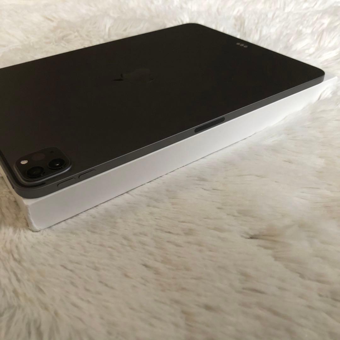 【完動品】iPad Pro 11インチ 第2世代 128GB 【すぐ発送】