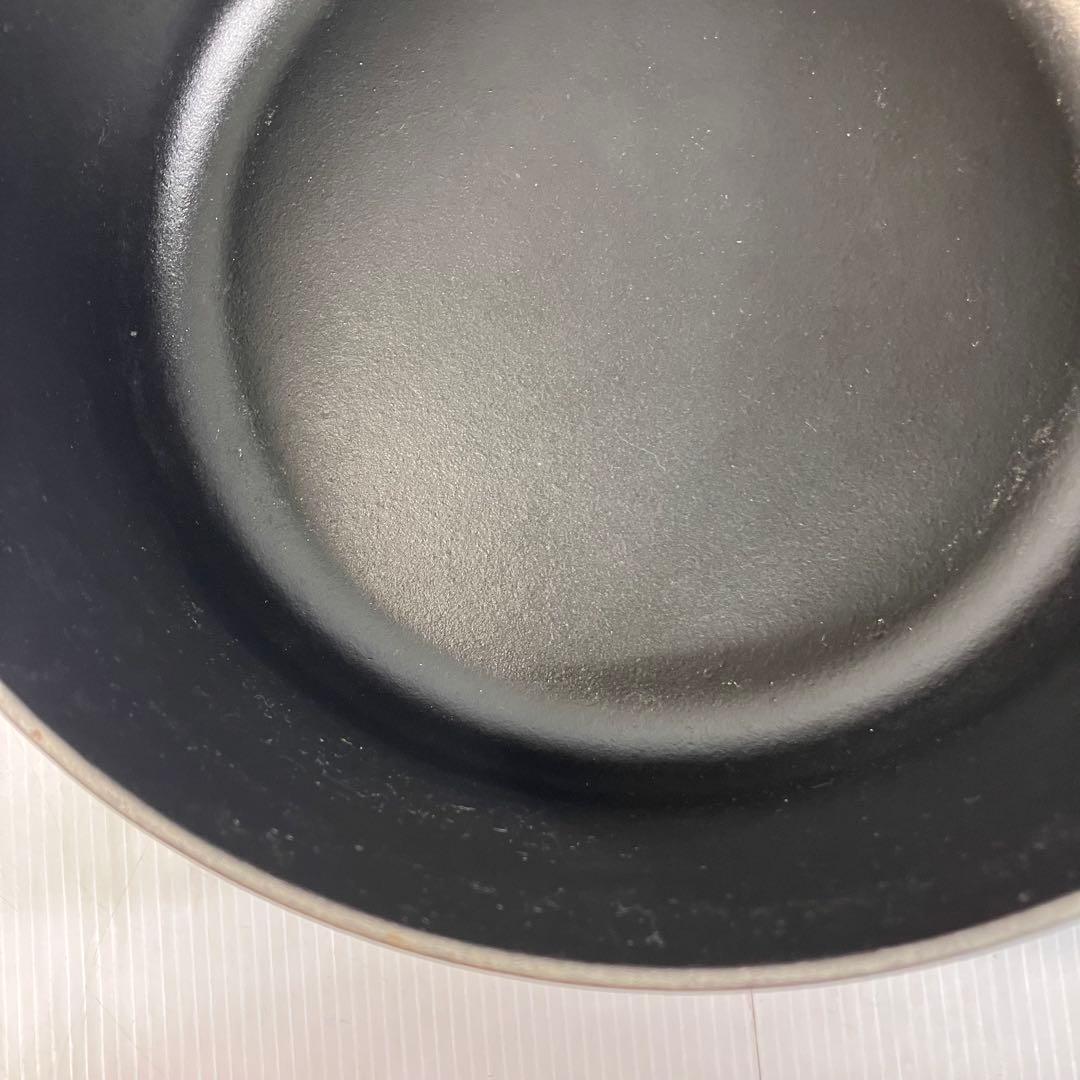 【LE CREUSET/ル・クルーゼ】ココット・ロンド 24㎝　マットブラック