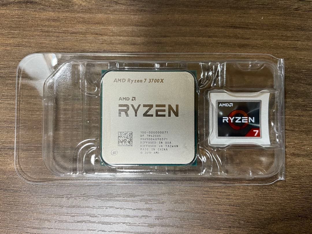 AMD Ryzen 7 3700X CPU + クーラー