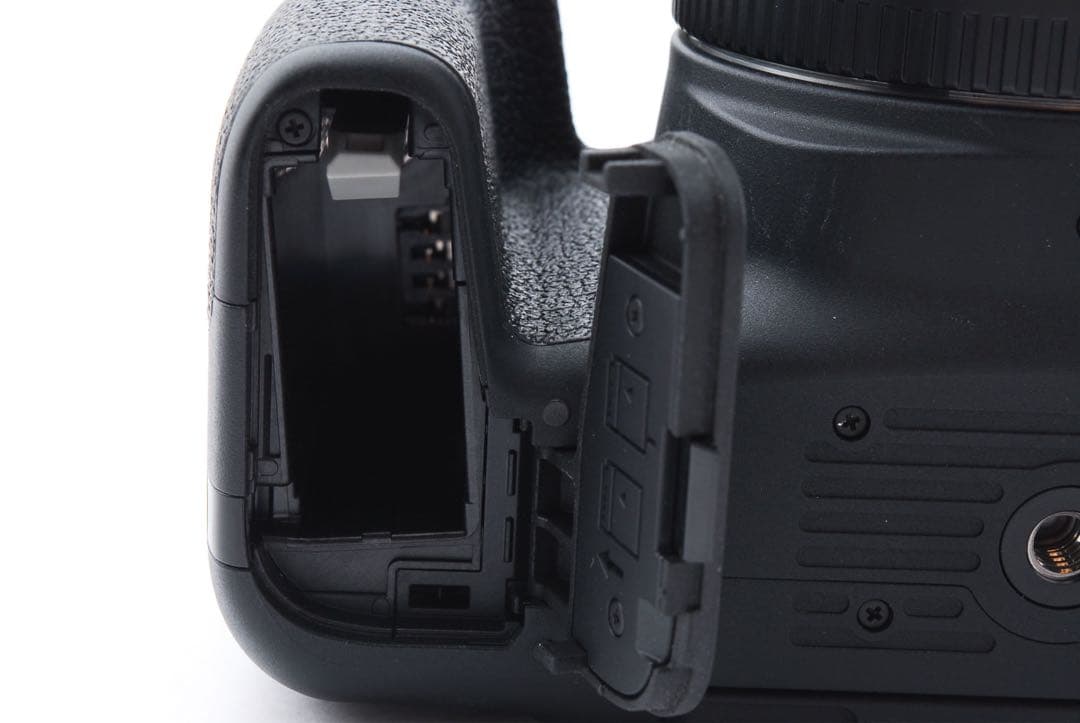 デジタル一眼レフカメラcanon kiss x9i標準&望遠&単焦点レンズセット