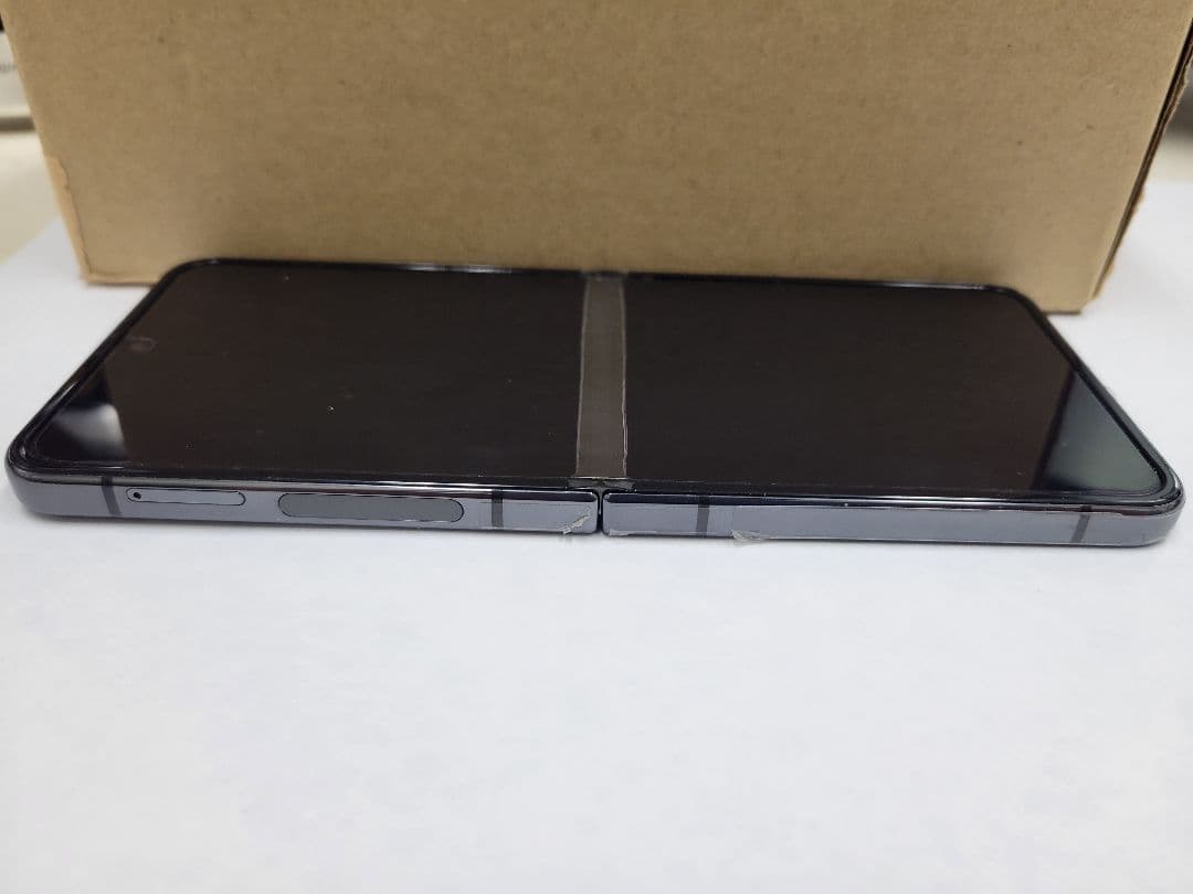 Galaxy Z Flip4 グラファイト 楽天版(SM-F721C)