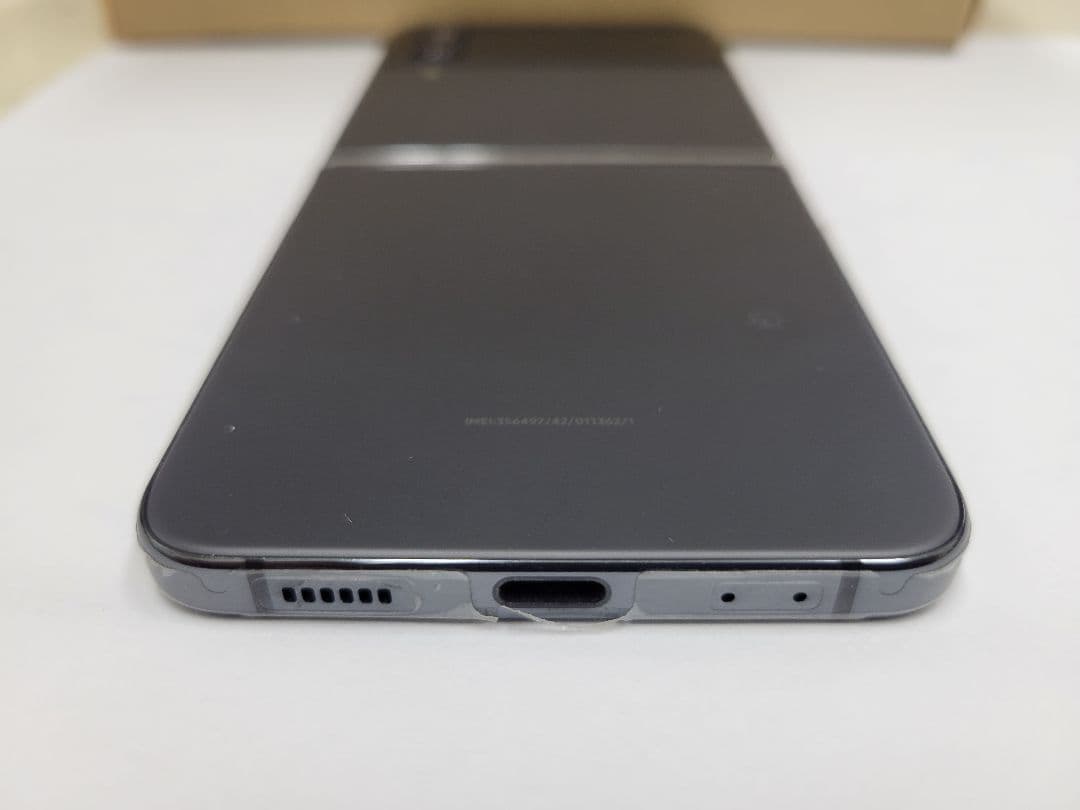 Galaxy Z Flip4 グラファイト 楽天版(SM-F721C)