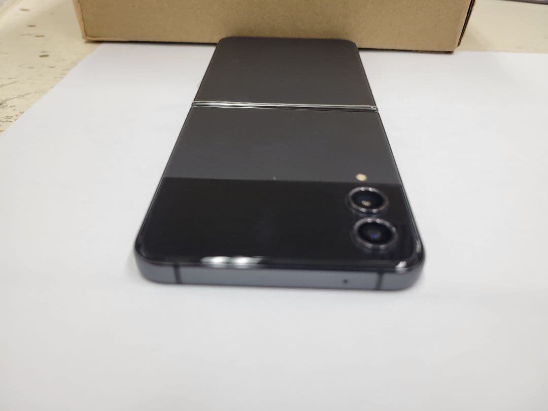 Galaxy Z Flip4 グラファイト 楽天版(SM-F721C)