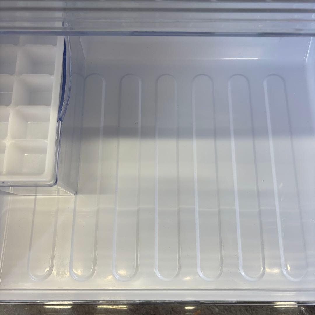 13　冷蔵庫　シャープ　一人暮らし　大きめ　200-300ℓ　綺麗　設置無料