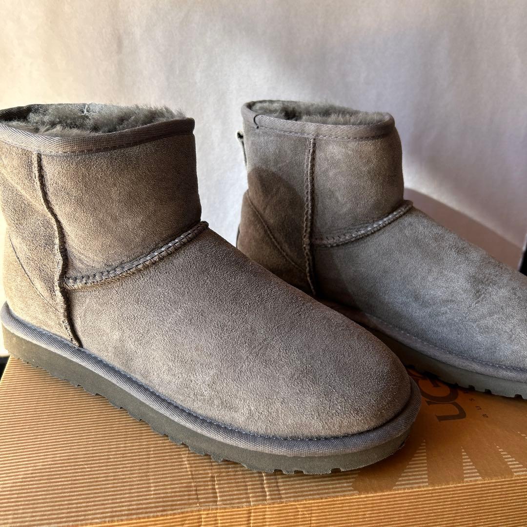 UGG ⭐︎クラシックミニ⭐︎グレー６サイズ23.0⭐︎ ムートンブーツ