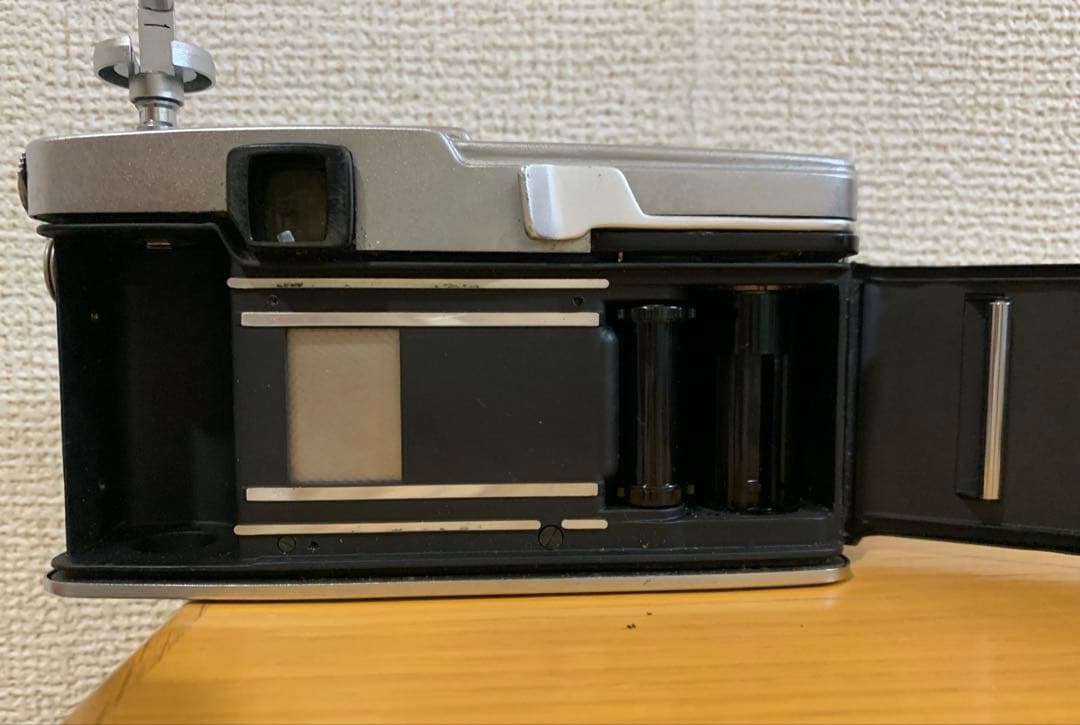 現状品　OLYMPUS PEN FTズイコ－ レンズ付き