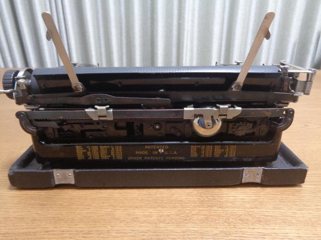 専用　実働品　UNDERWOOD PORTABLE 3BANK タイプライター