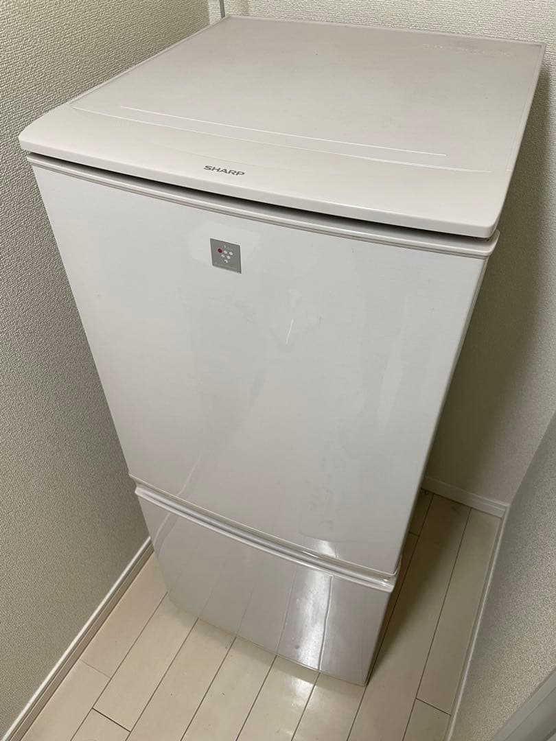 2016年製のSHARP 137L SJ-PD14B-C