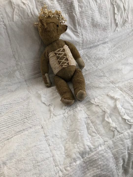 手縫いハンドワークキルトパッチワークマルチカバー　ホワイトコットン