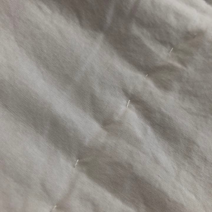 手縫いハンドワークキルトパッチワークマルチカバー　ホワイトコットン