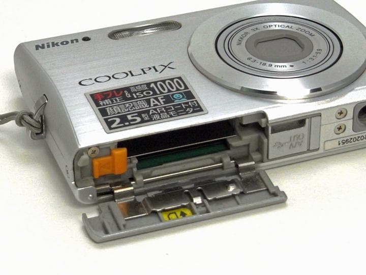 NIKON COOLPIX S200 動作品