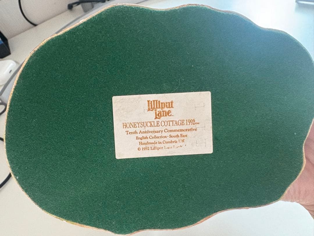 リリパットレーンLilliputLane HoneysuckleCottage