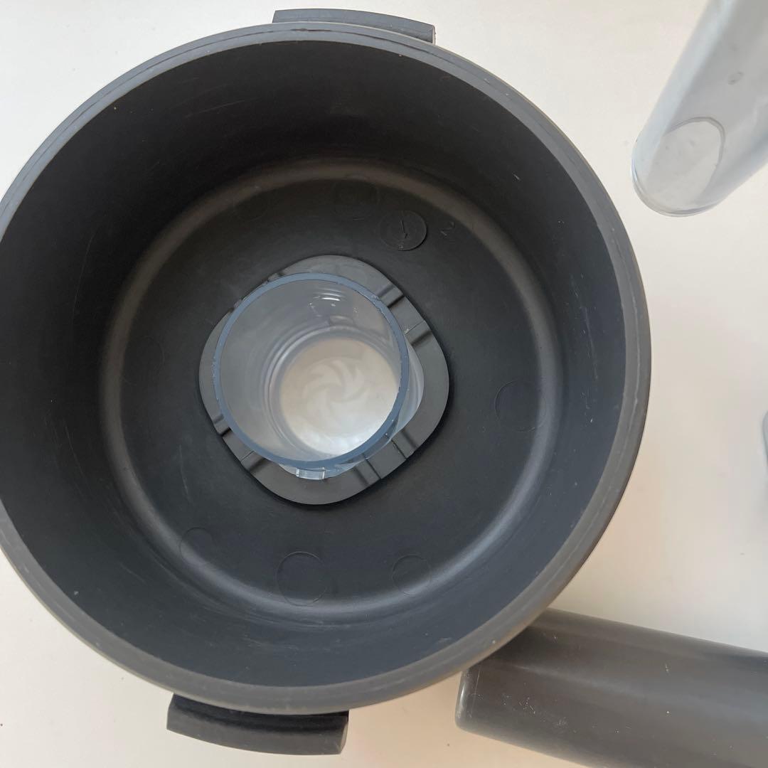 バイタミックス　ドライコンテナ0.９リットル　タンバー付き