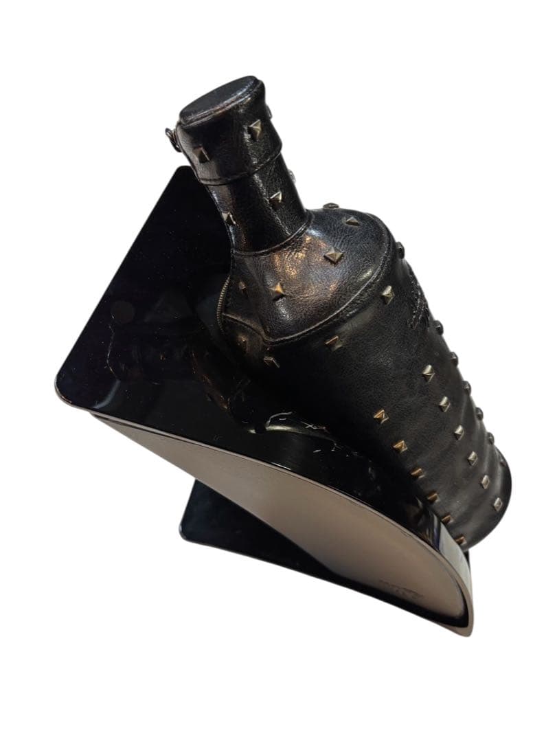 スタッズ付きブラックメタルワインラックプラスレザーボトルカバー2点セット