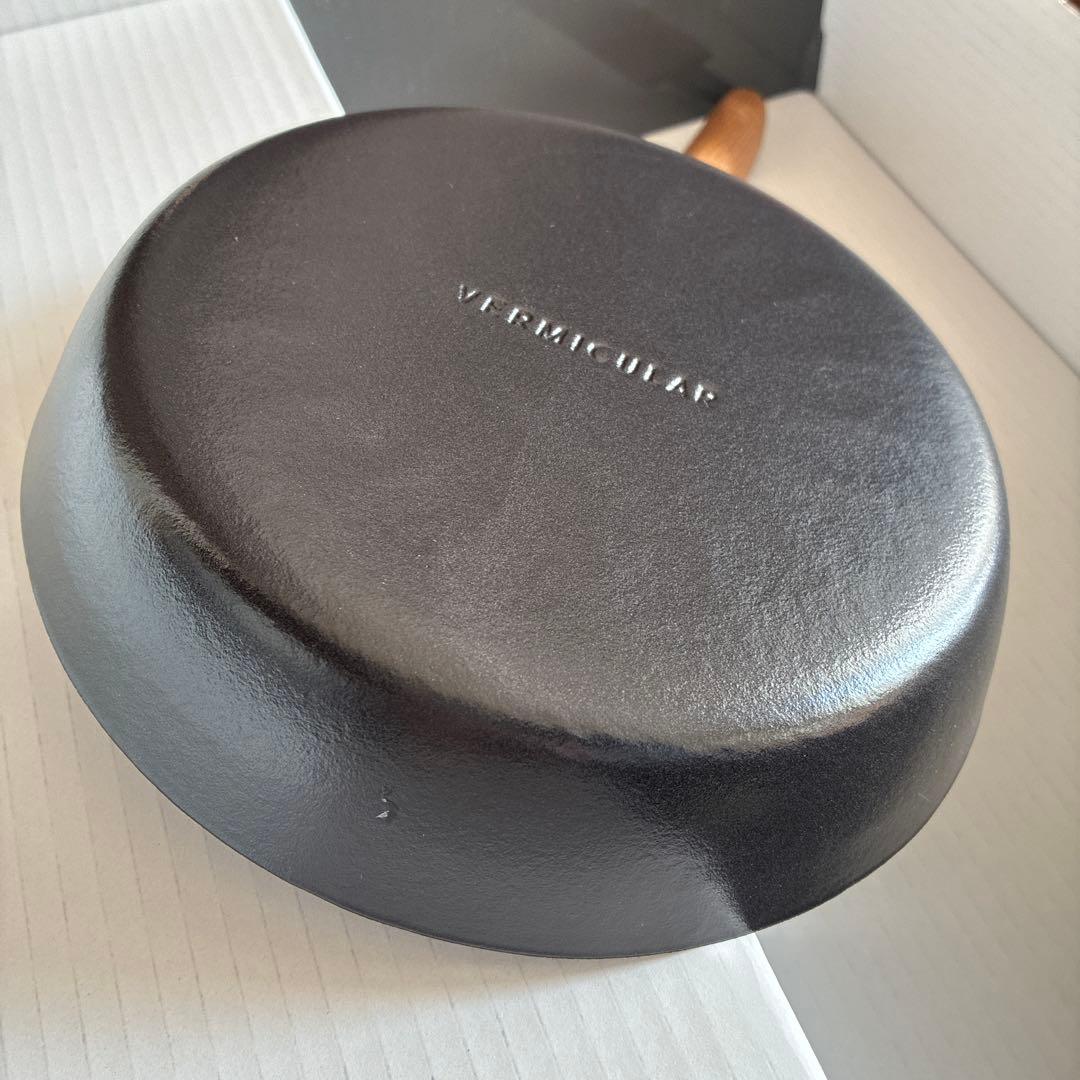 バーミキュラ　フライパン20cm オーク【新品・未使用】