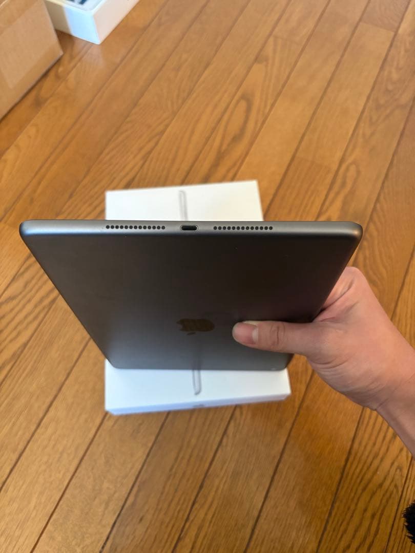 Apple ipad 第8世代 32GB バテッリー容量87%