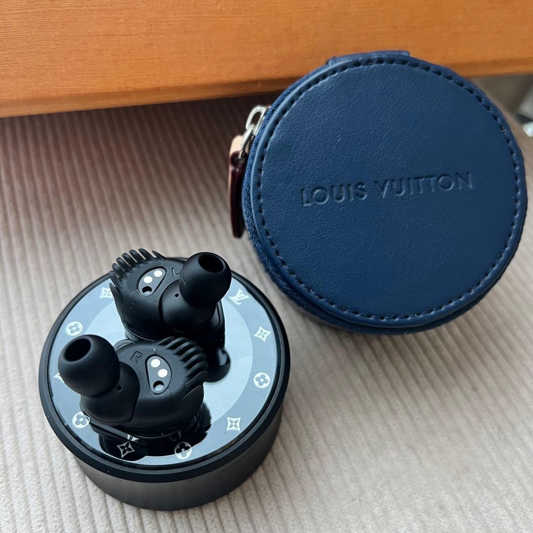 LOUISVUITTONルイヴィトン　ワイヤレスイヤホン　Bluetooth