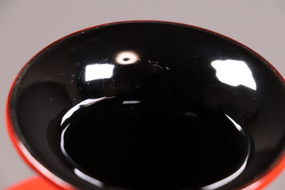 時代花唐草蒔絵 朱塗茶台 茶碗一対 天然木 金蒔絵 古伊万里【MA365】