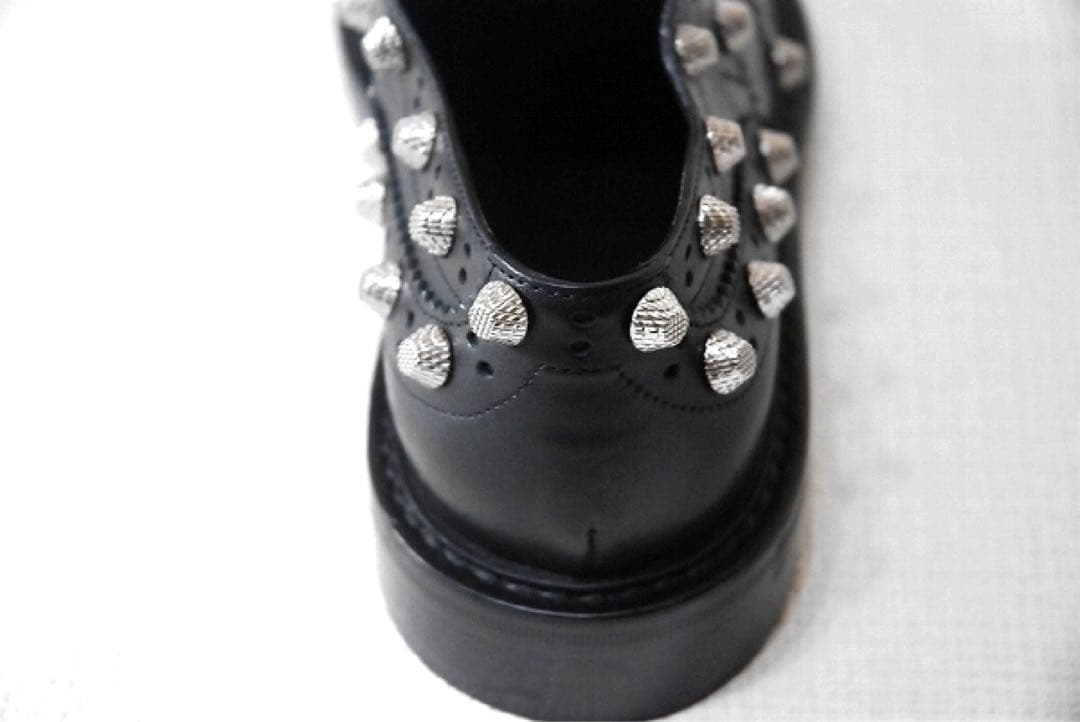 BALENCIAGA（バレンシアガ） ブラックレザー スタッズ ドレスシューズ