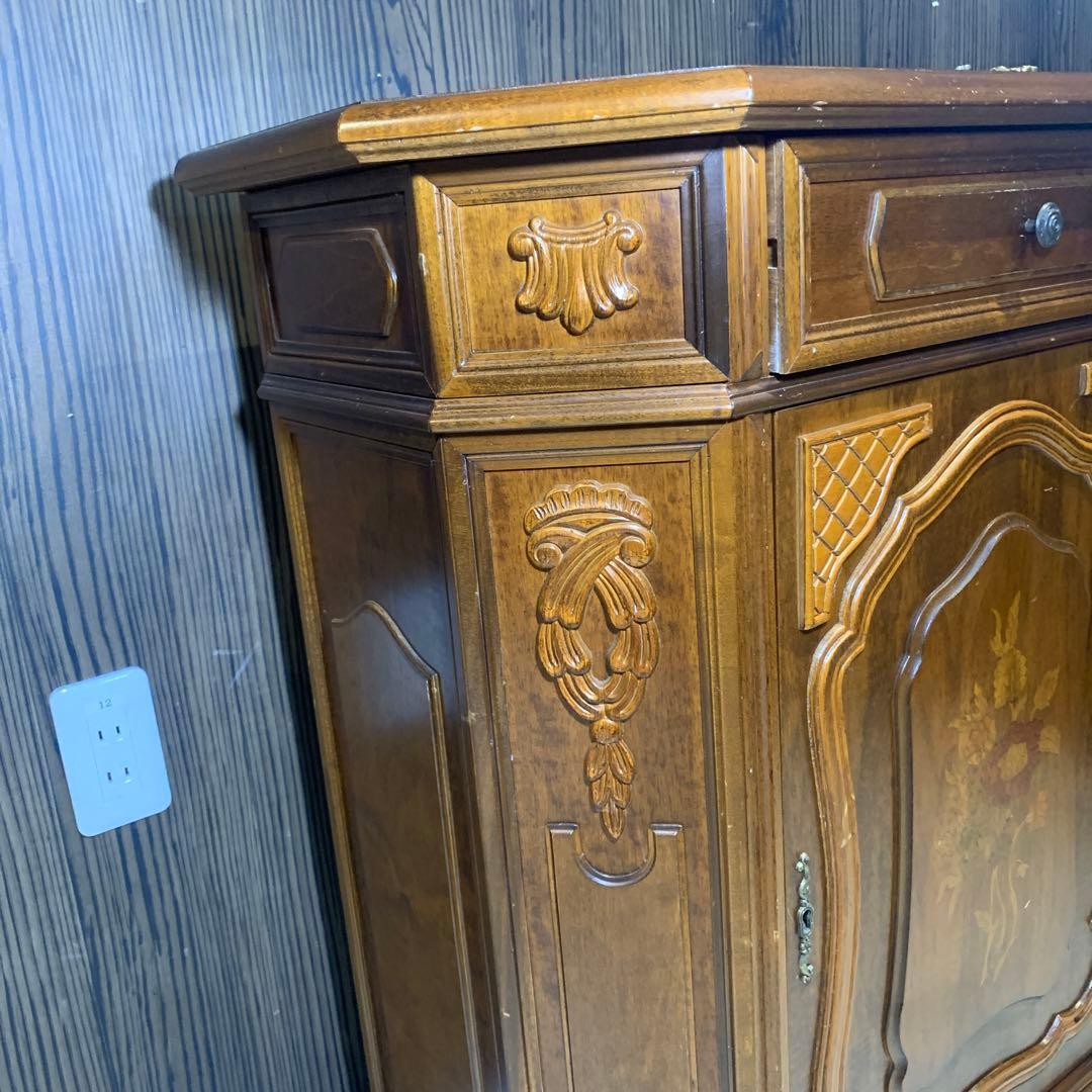 M*N様 イタリア　アンティーク　キャビネット