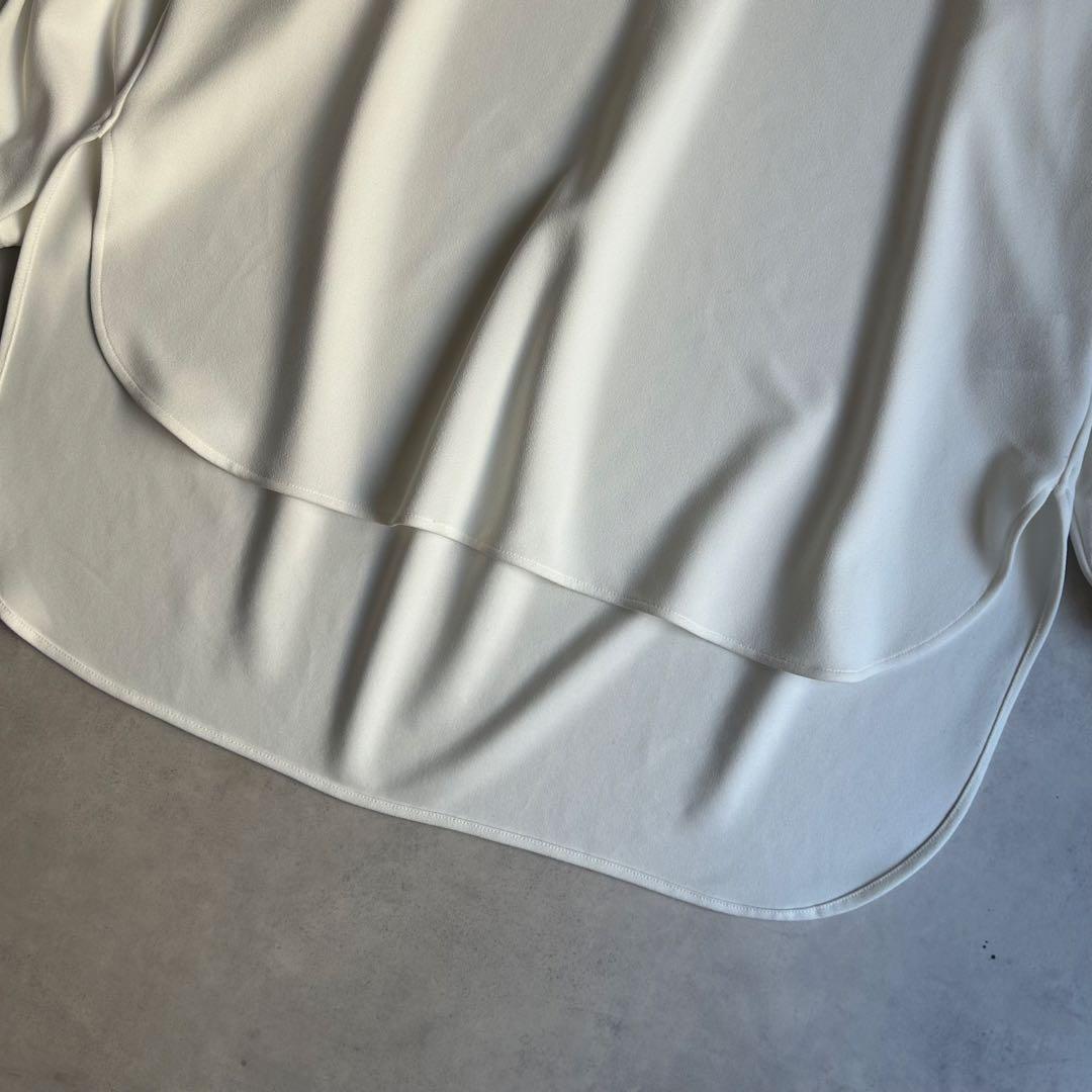 美品✨ビアズリー ワンピース Tブラウス 23SS 洗える ストレッチ 白