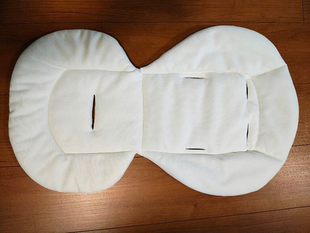 Combi 『ネムリラAT 』ハイローチェア　電動　　本日最終値下げ！！