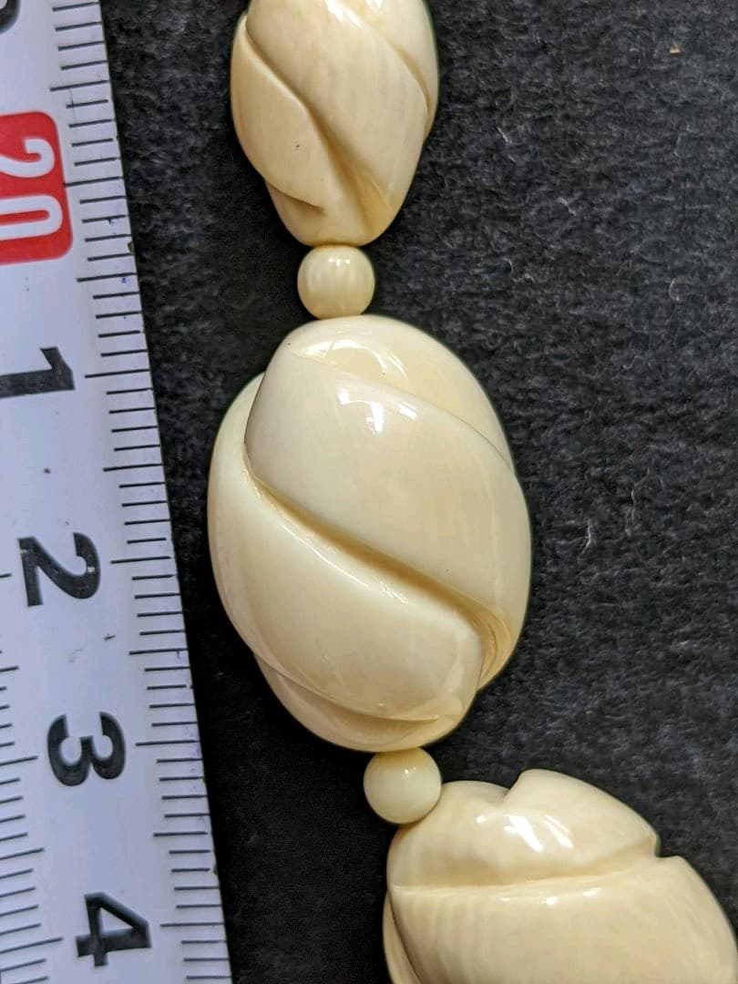 ♦？鹿角？骨？鯨歯の牙彫り 工芸品 ネックレス 宝飾品 貴金属 骨董品