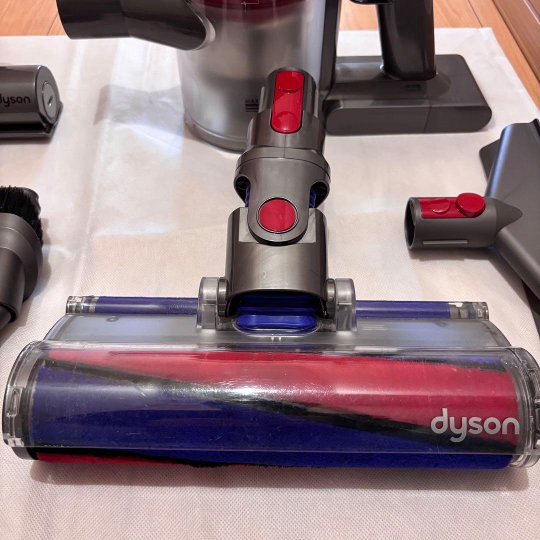 Dyson V8 Fluffy+ スタンド付