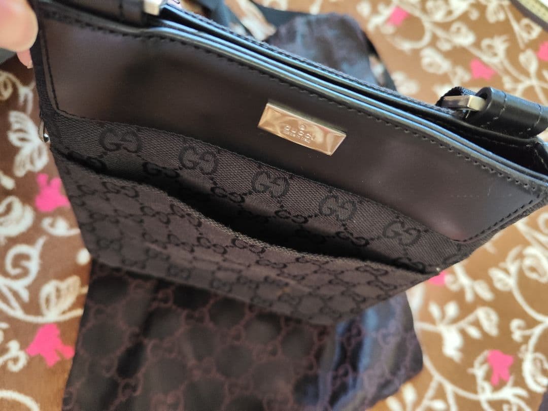 タ*マ様 【未使用美品】Gucci ブラック ショルダーバッグ