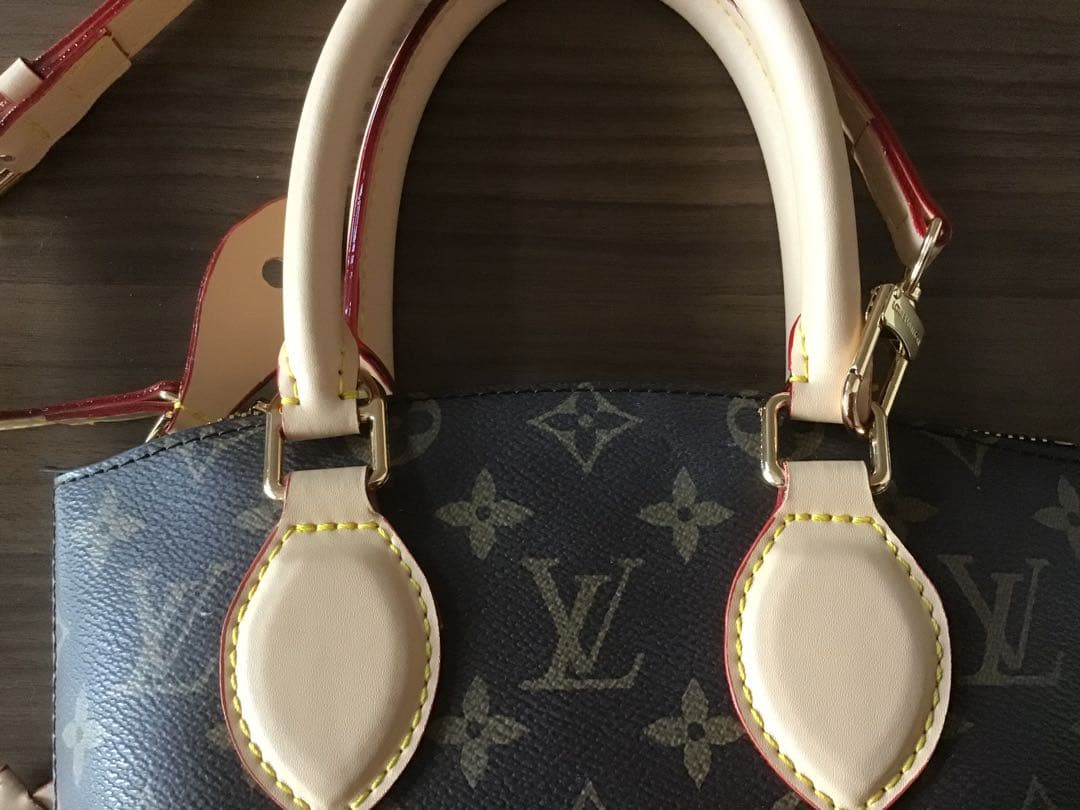 ht.　　ルイヴィトンレディースショルダーバッグ美品