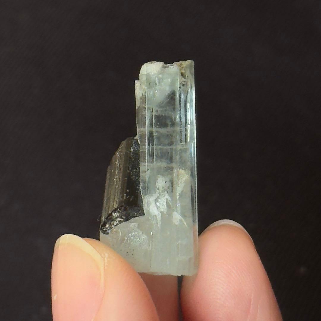 28ctアクアマリン トルマリン共生石 鉱物標本 原石 パキスタン・フンザ産