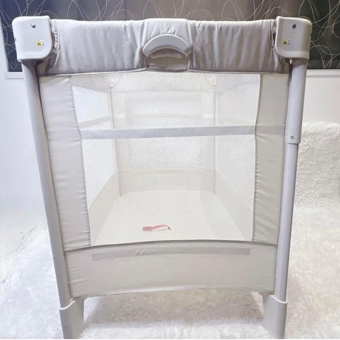 アップリカ ココネルエアー ベビー ベッド 折りたたみ ミルク ホワイト 白