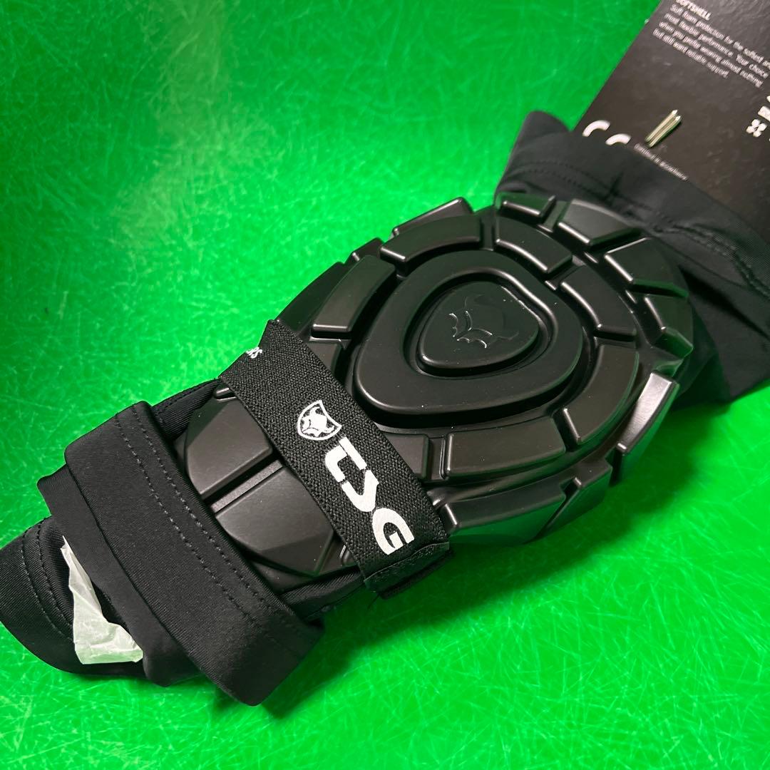 TSG プロテクター　S/M サイズ　ブラック