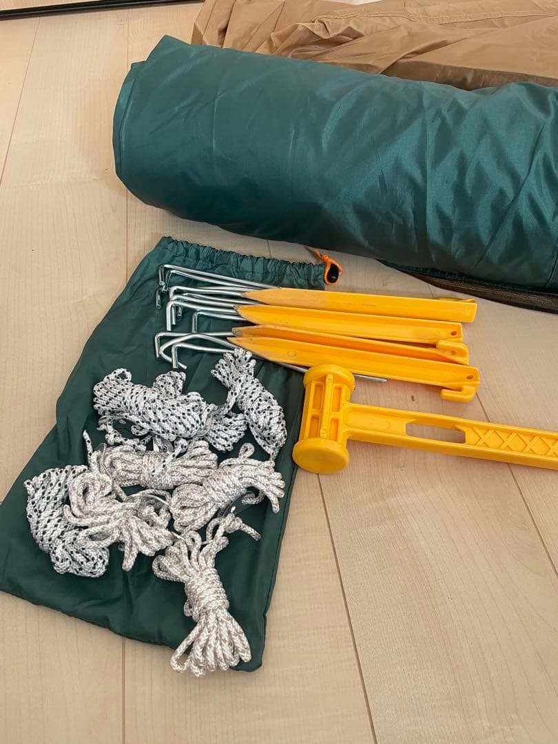 Coleman タフドーム 240 2-3人用