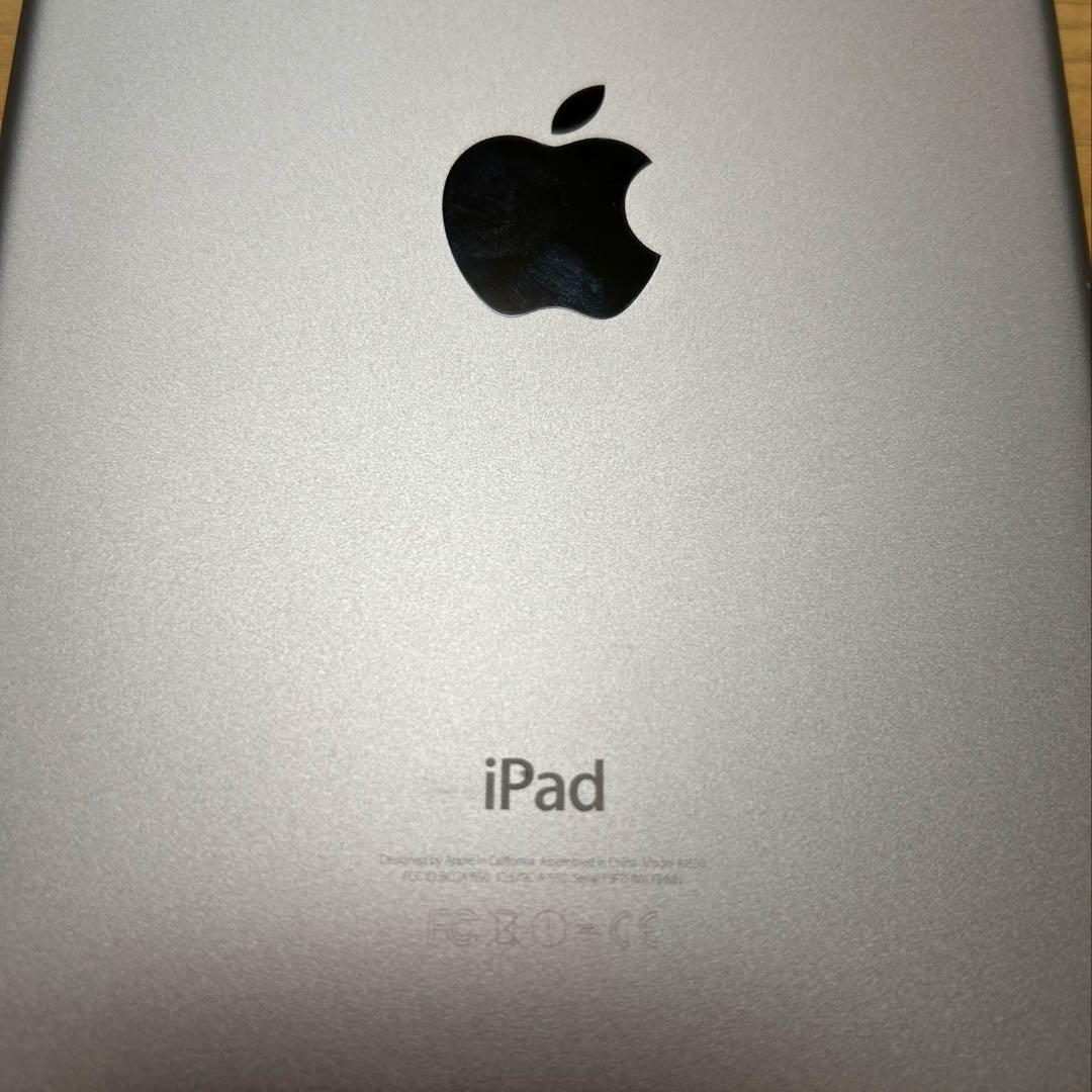 iPad mini 4 128GB 本体