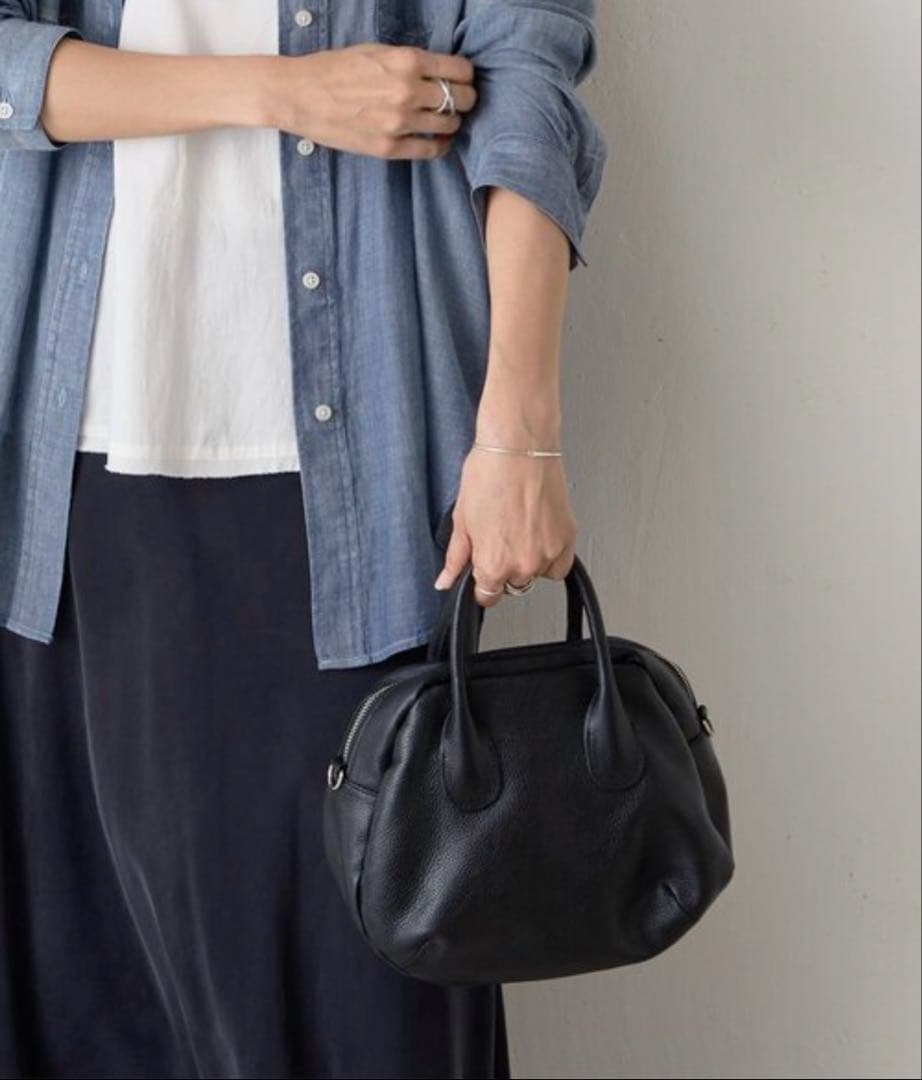 ⭐️ビアズリー新品タグ付牛革本革ラウンドミニボストンバッグ黒人気完売色ZOZO購入