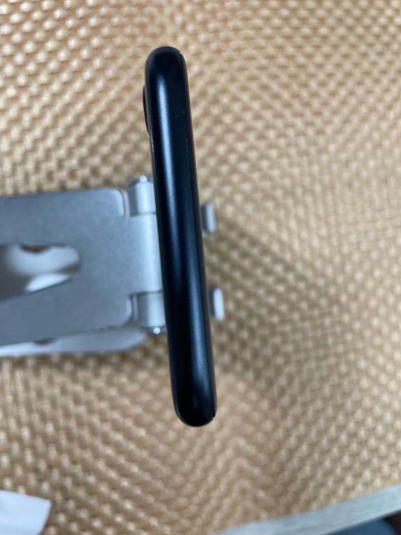 iPhone SE 第3世代 64 GB ミッドナイトSIMフリー【9867】