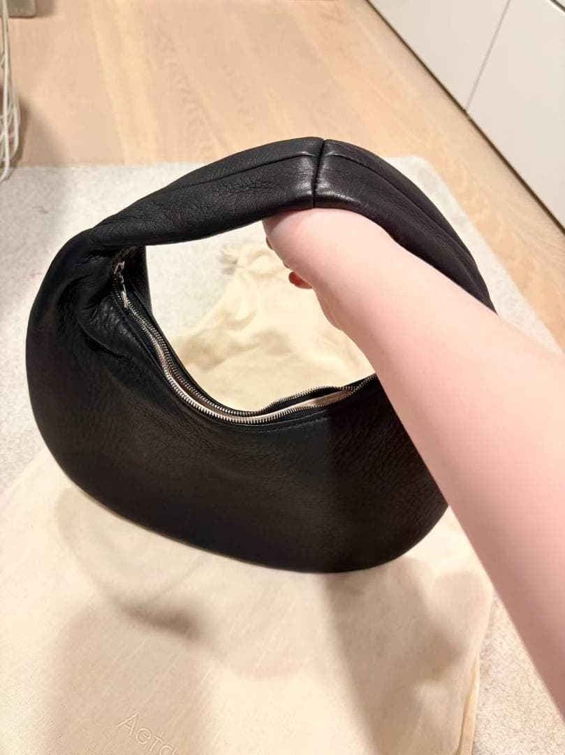 即日発送Aeta アエタ ONE SHOULDER ショルダーバッグ 黒 M