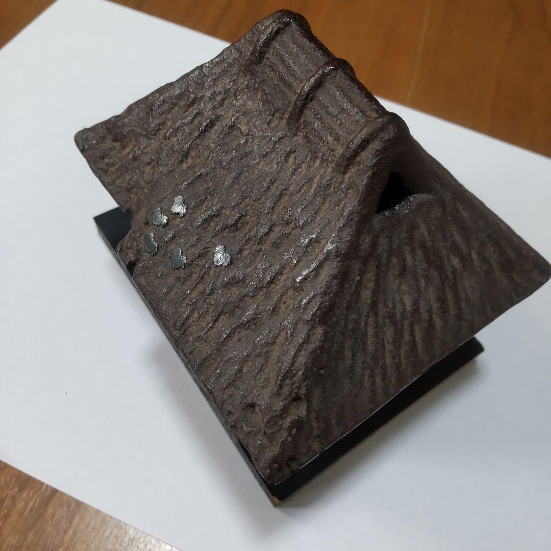 【台座付き】鉄製 葛屋 香炉 象嵌 在印