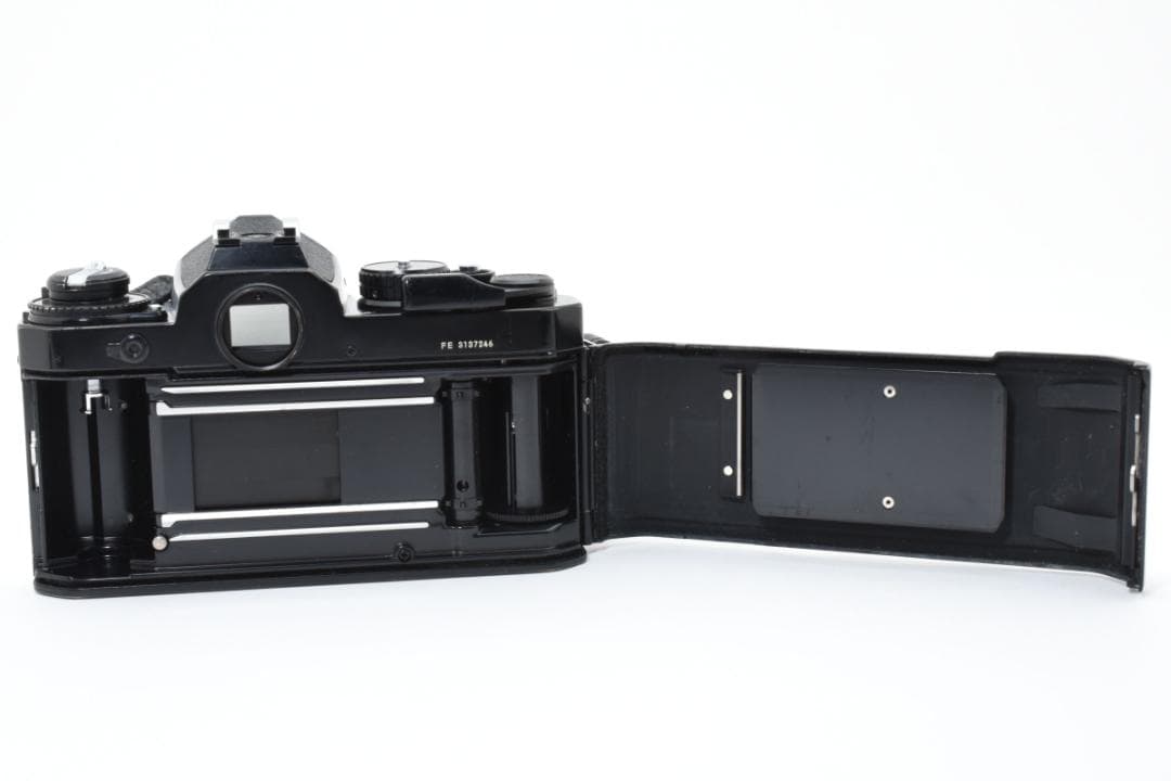 超美品　NIKON FE ブラック フィルムカメラ モルト新品交換済 H124