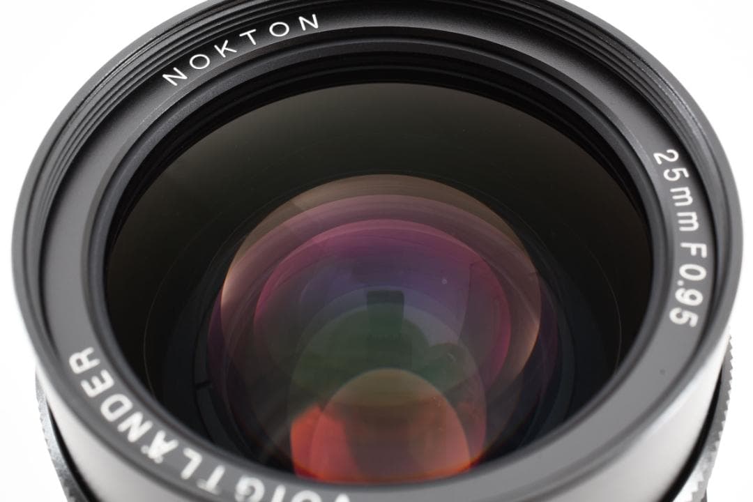 Voigtländer Nokton 25mm F0.95 M4/3 MFレンズ