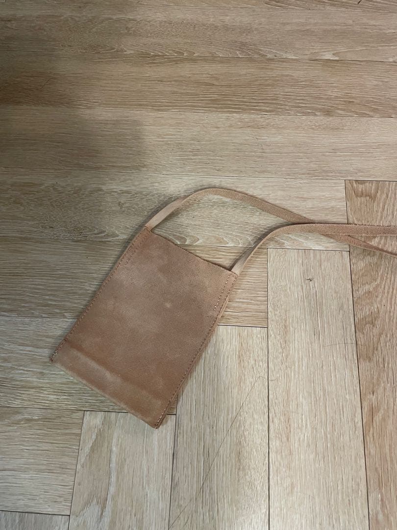 guidi レザースエードパスポートバッグ