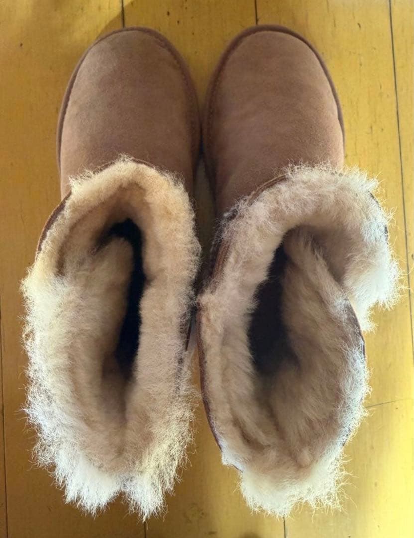 【新品未使用】UGG ベイリーボタン ムートンブーツ チェスナットカラー