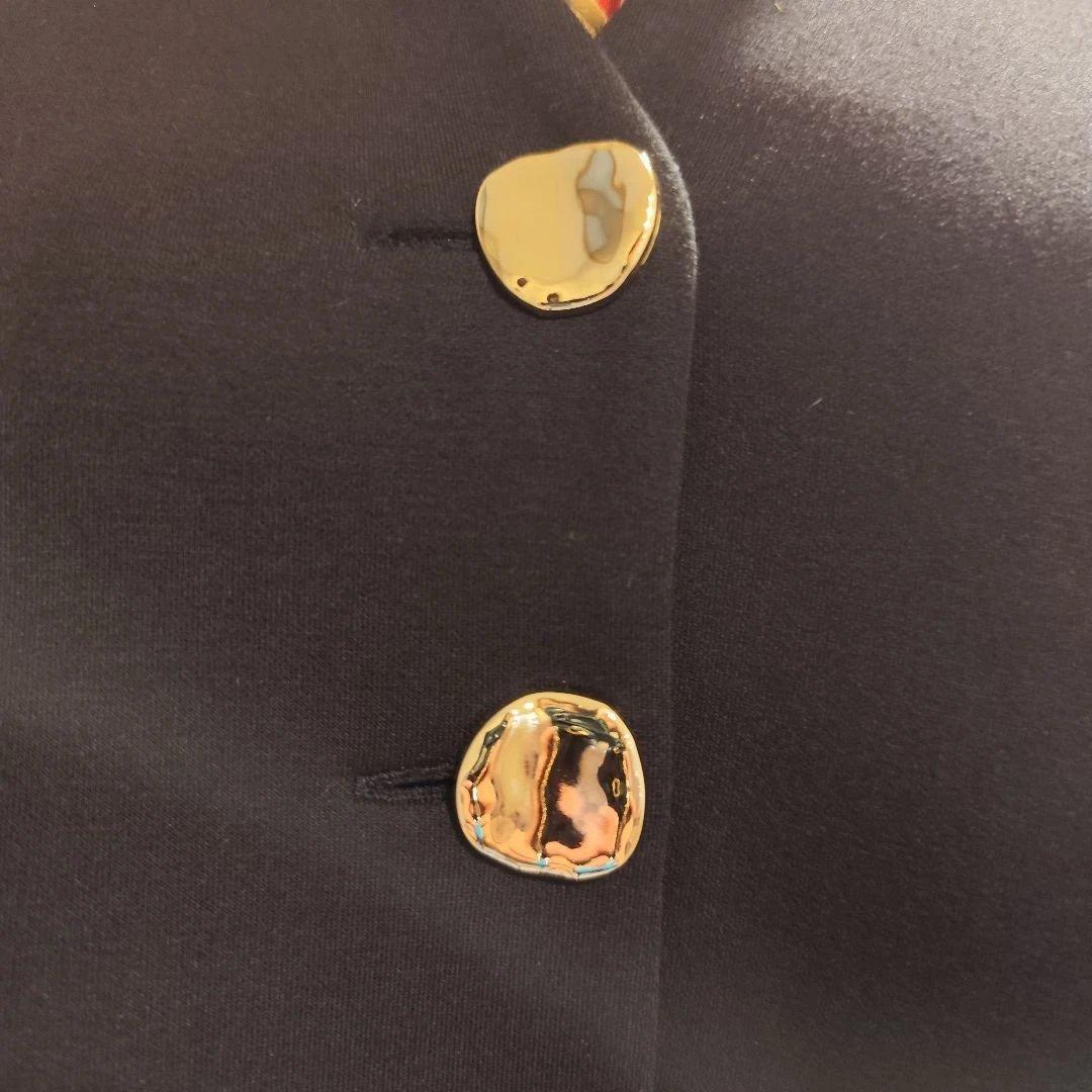 アダムエロペ ミックスボタンペプラムカーディガン ブラック 厚手