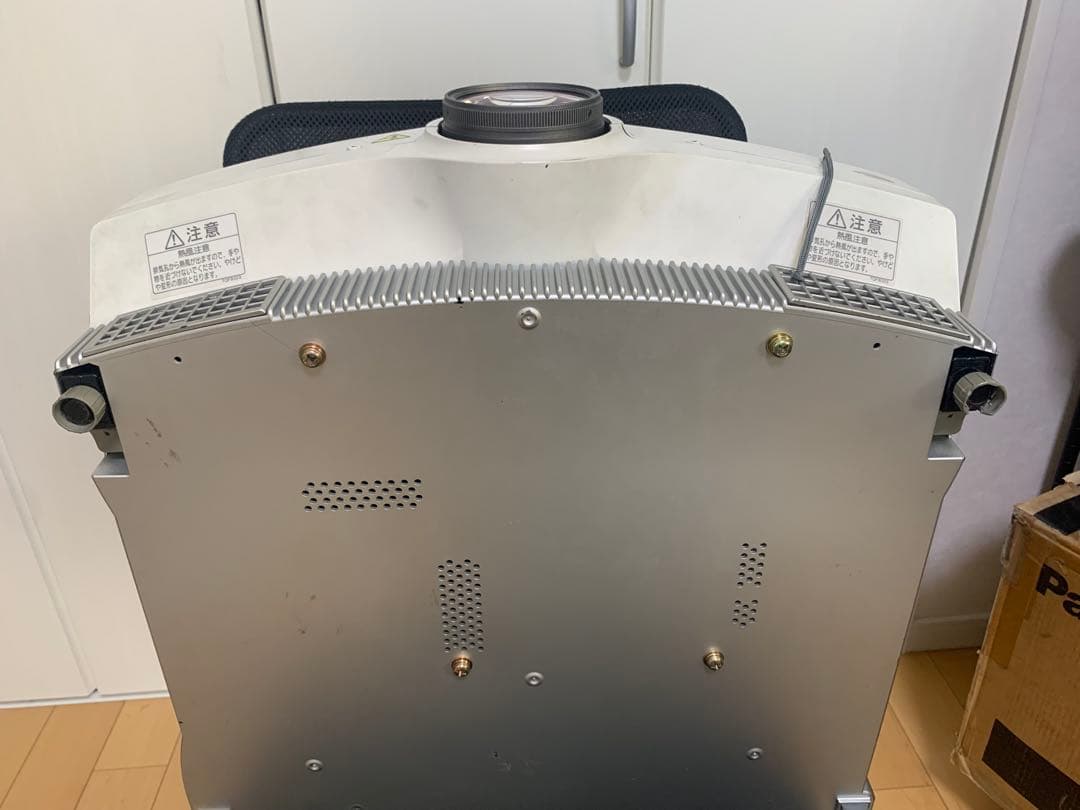 Panasonic プロジェクター TH-L6500J 中古品