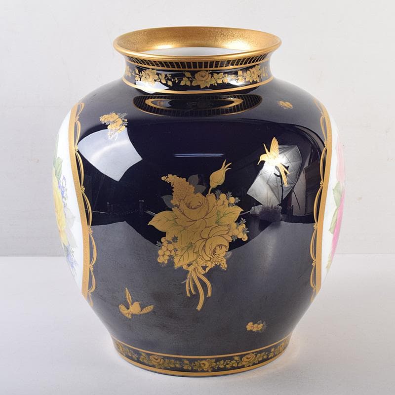 大倉陶園　OKURA　ART　CHINA　瑠璃色絵金彩　花鳥文瓶　JR8801B