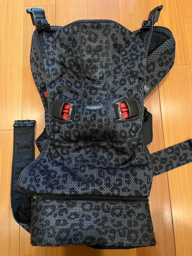 BABYBJÖRN ONE KAI AIR レオパード