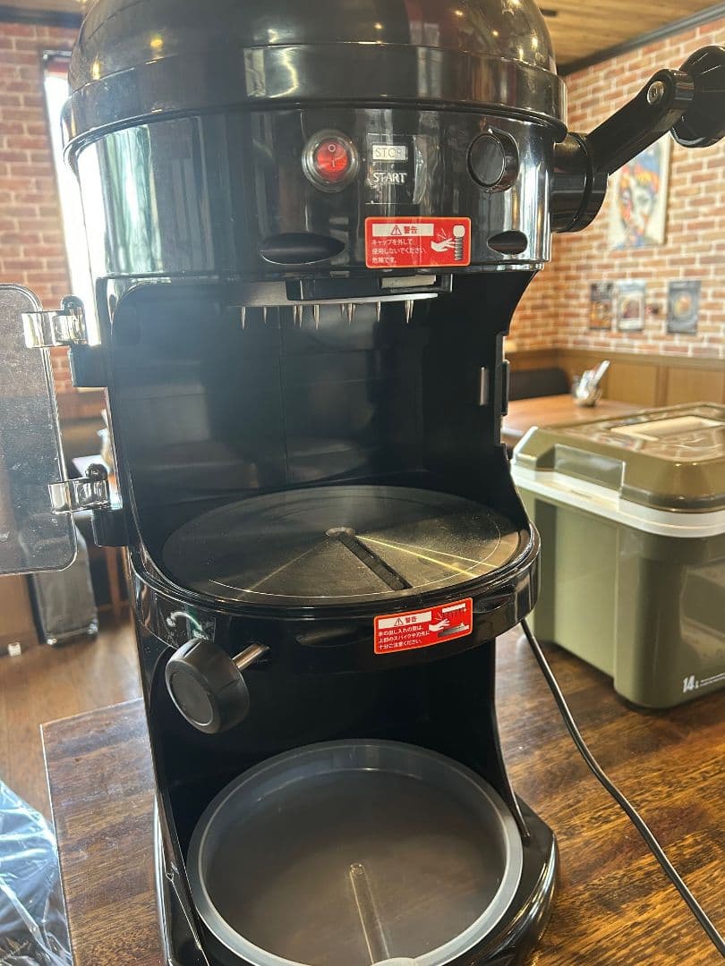 DEEPAK THAPA　業務用かき氷機　HAIGE　ブラック