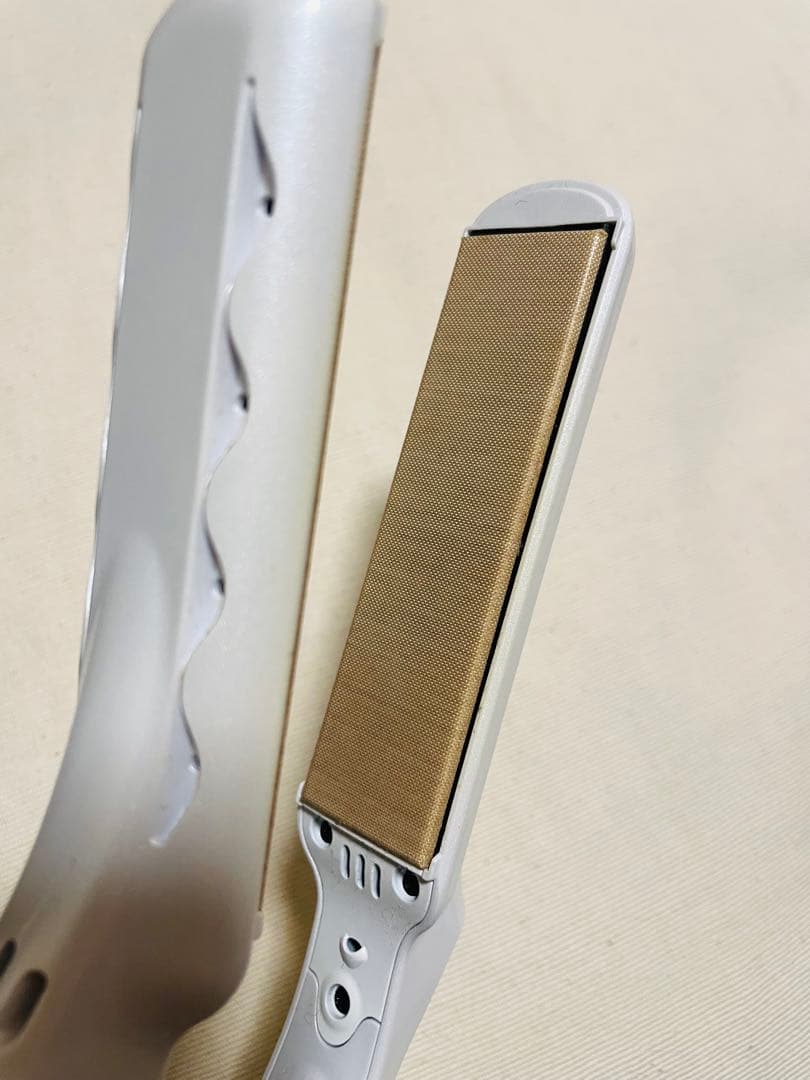 年末セール⭐︎KINUJO 絹女 ストレートアイロン