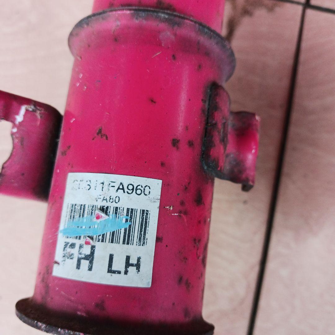 GC8インプレッサSTI 純正ショックフロントその1